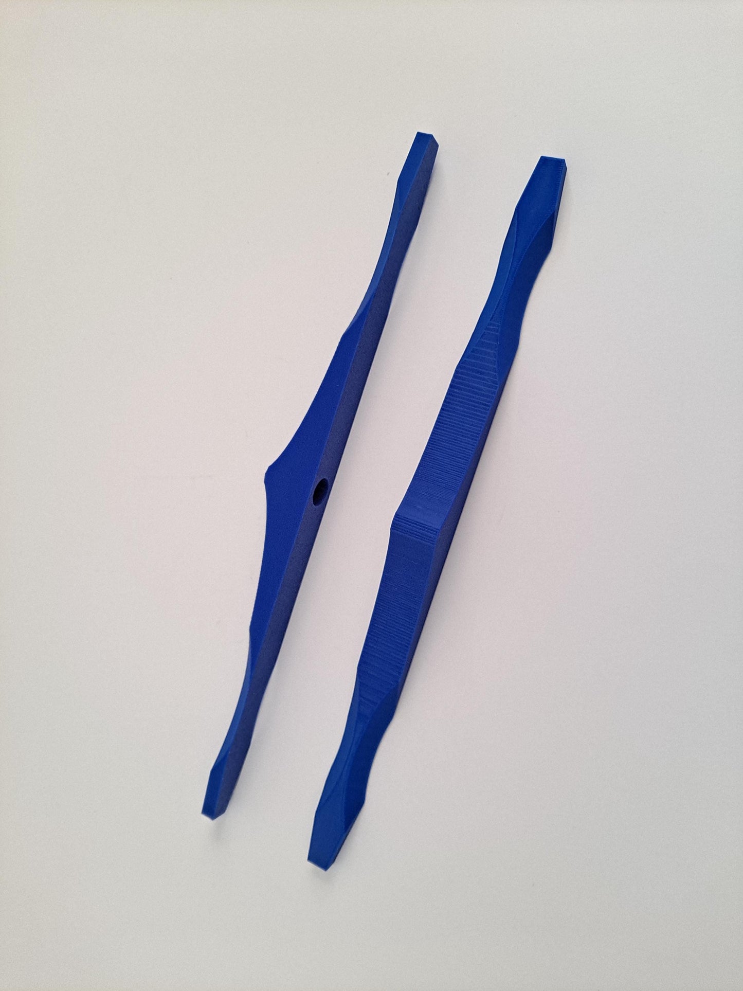 Extra-Large Niddy Noddy – 20.5" Length x 12.25" Width – 3D Printed Ends & Wooden Dowel. Fiber Arts Organization